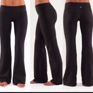 Lululemon athletics reversible groove yoga pants